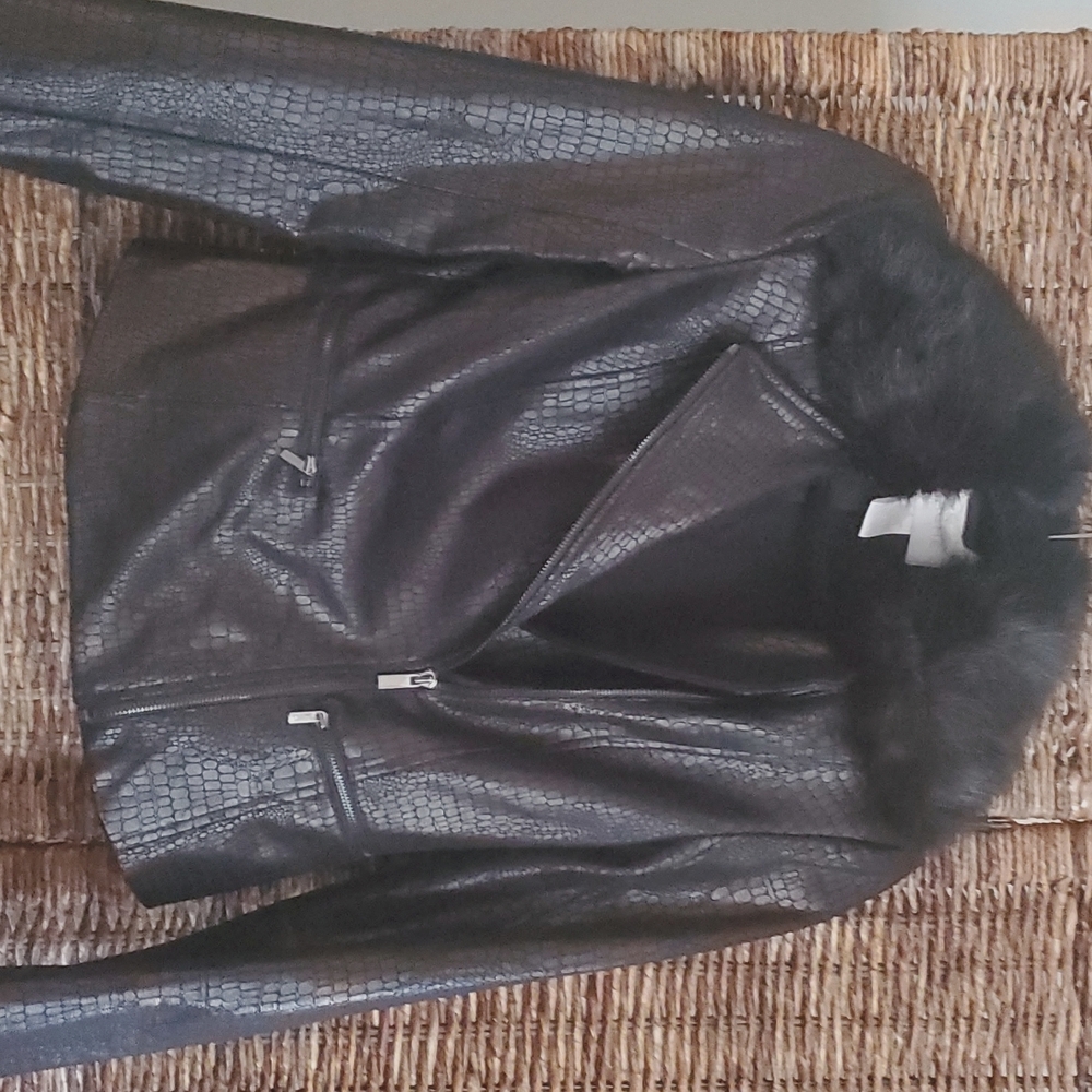 New pics! Cache Black jacket size 4